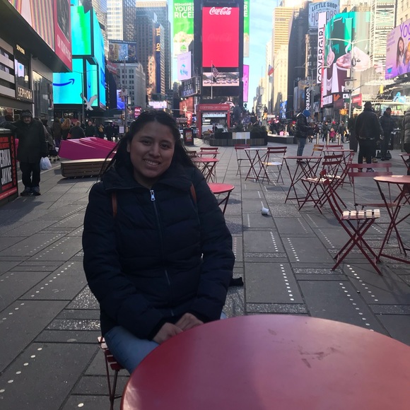 Meet your Posher, Zully - Picture 1 of 1